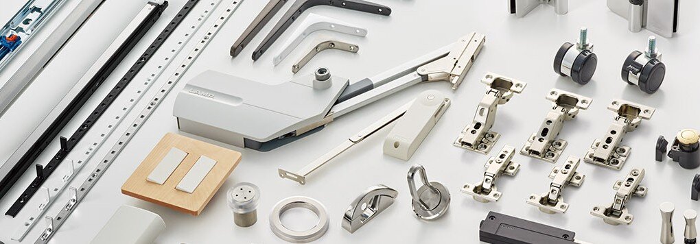 Accesorios y herrajes para muebles